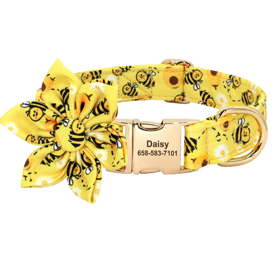 collier chien personnalisé avec fleur jaune