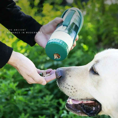Gourde portable pour chien verte avec compartiment croquettes