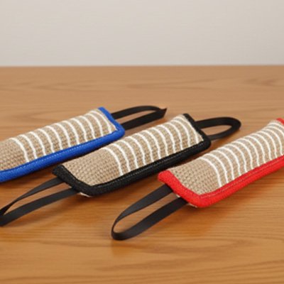 Jouet indestructible pour Chien en Tissu renforcé conçu pour supporter les mâchoires puissantes et le mordant intense des chiens