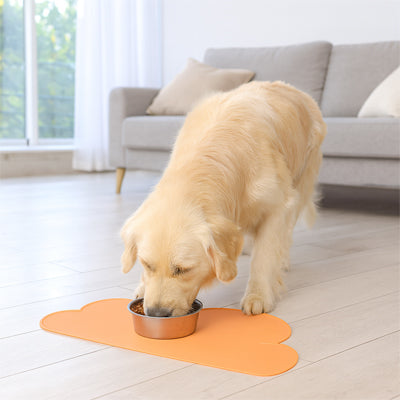 tapis antidérapant gamelle chien qui reste en place pendant les repas