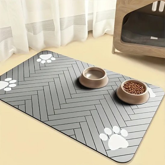 Tapis gamelle chien en Design structuré qui facilite le drainage et évite la stagnation de l'eau ou de nourriture renversée