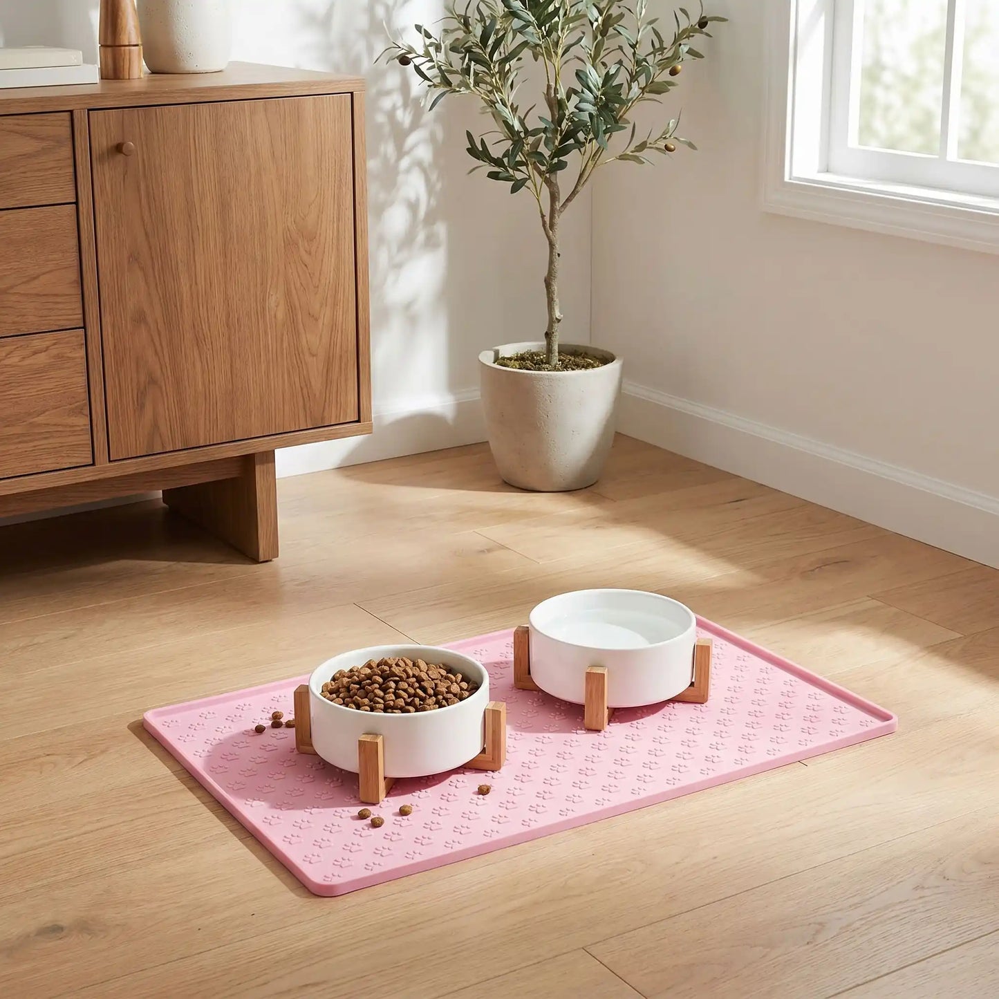 Tapis Sous Gamelle Chien Rose | Antifuite - Excursion Chien